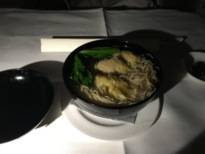 小食:雲吞湯麵